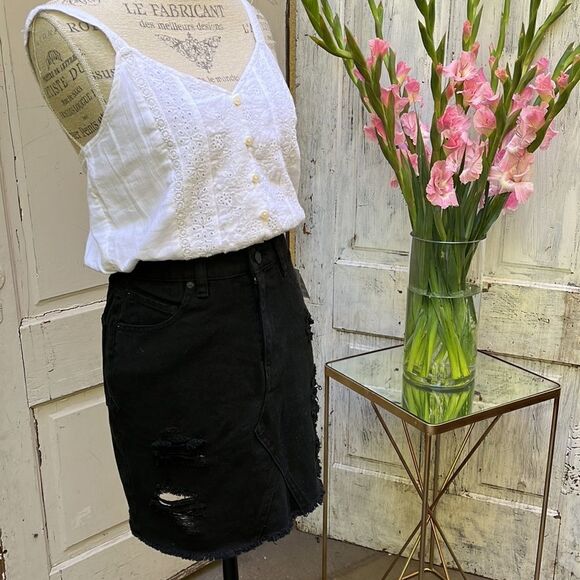 VOLCOM MINI SKIRT, NWT SIZE S 4/6 - Picture 7 of 7